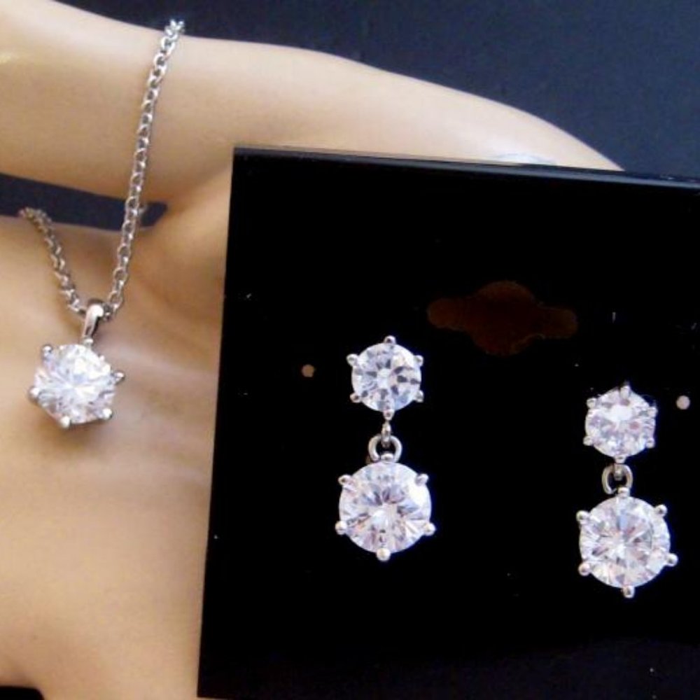 Three Pc set Necklace Earrings Ring
